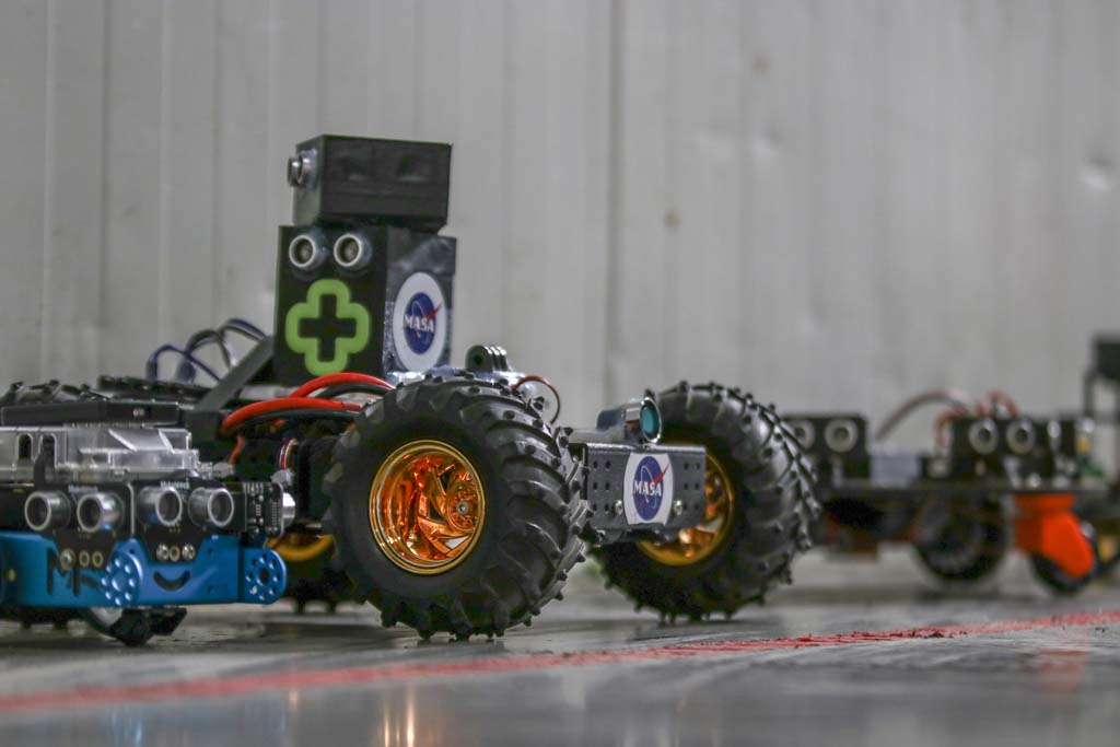 Právě si prohlížíte Robotická soutěž středních škol „KYBERNOID 22“