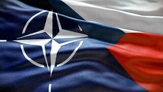 Česká republika již čtvrtstoletí členskou zemí NATO
