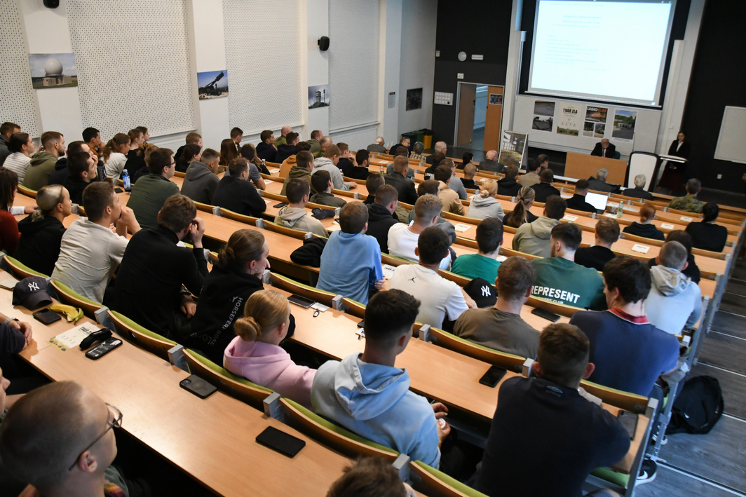 Právě si prohlížíte Beseda o ideologiích, které zničily miliony životů