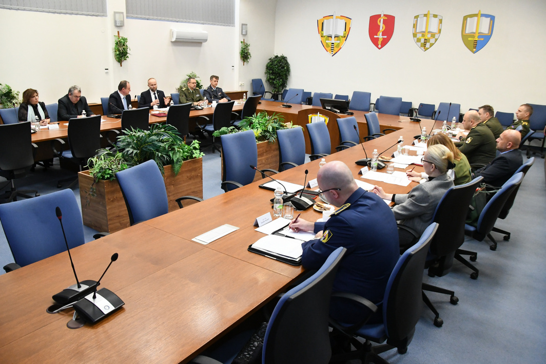 Přečtete si více ze článku Jednání se zástupci slovenského rezortu obrany