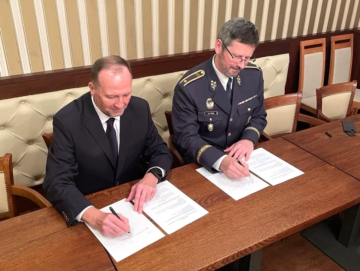 Právě si prohlížíte CSG a Univerzita obrany rozšiřují strategické partnerství