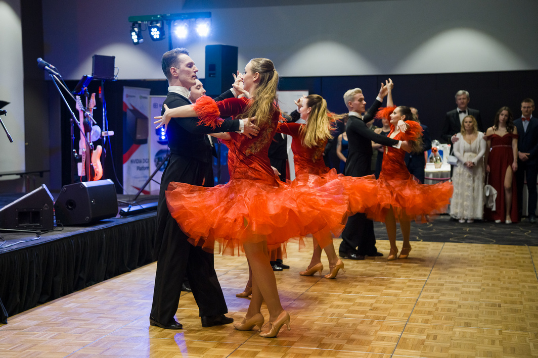 Přečtete si více ze článku XIX. Reprezentační ples