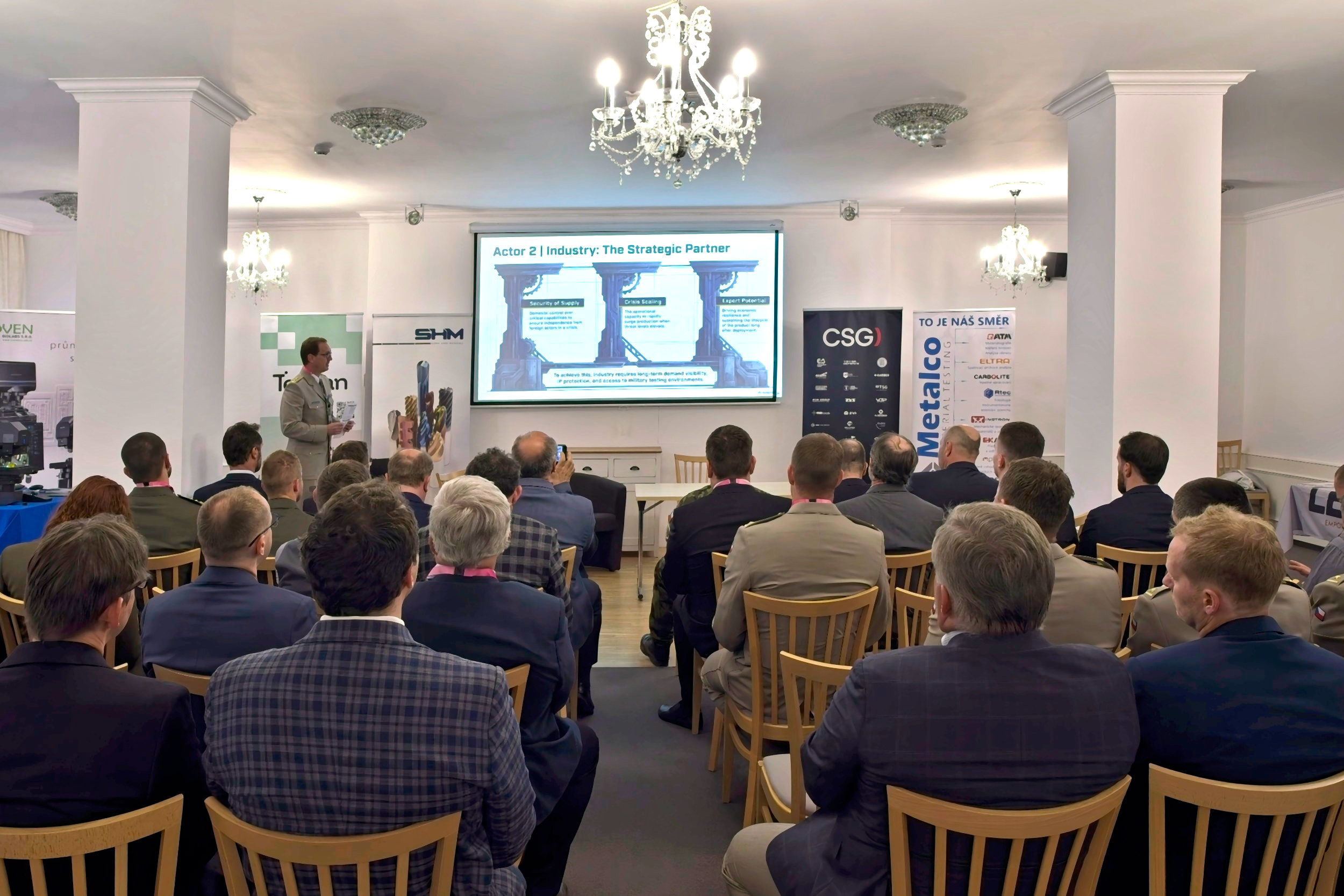 Právě si prohlížíte Konference MaTeDaS 2026 potvrdila význam propojení vědy, průmyslu a obrany
