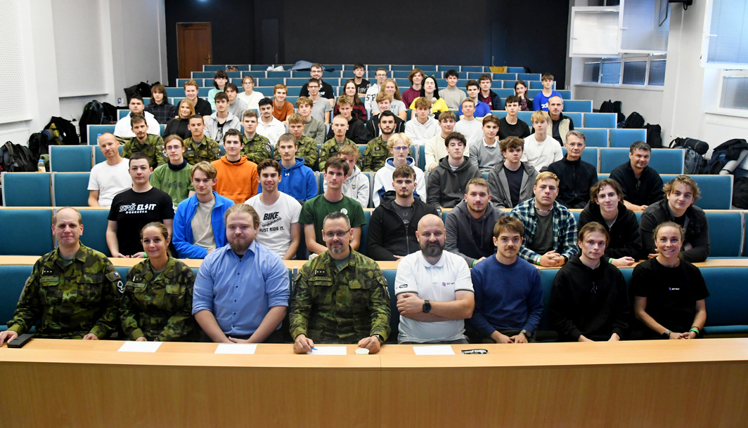 Právě si prohlížíte Heckathon obranných technologií a Noc vědy